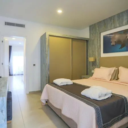 Hotel Victoria Suites *